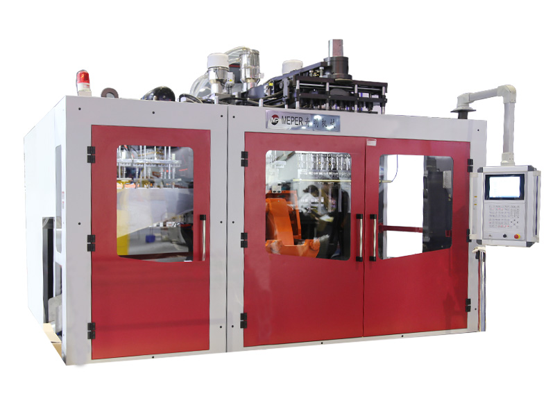 Plastic bottle/development of multi-layer co-extrusion blow molding machines