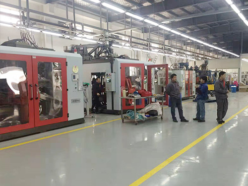 extrusion blow molding machine