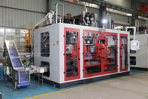 multilayer blow molding machine.jpg