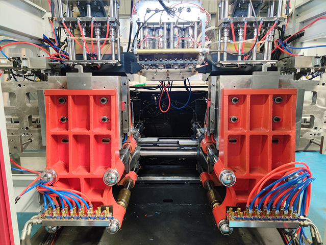 China Meper Toliet Wash Cleaning Bottle Extrusion blow molding machine with Angled Neck