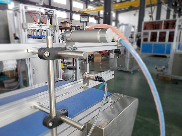 MEPER Hdpe small industries testing equipment tin can empty bottle vacuum air leak testing machine
