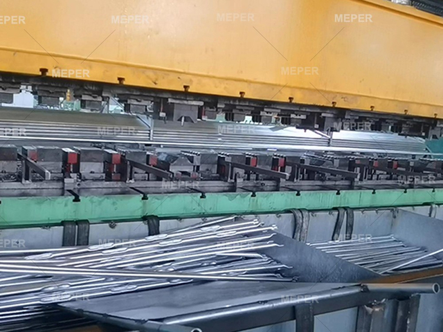 Plastic 1000L IBC Tank Container Hdpe 1000 Liter Ibc Tote Making Blow Molding Machine Production Line